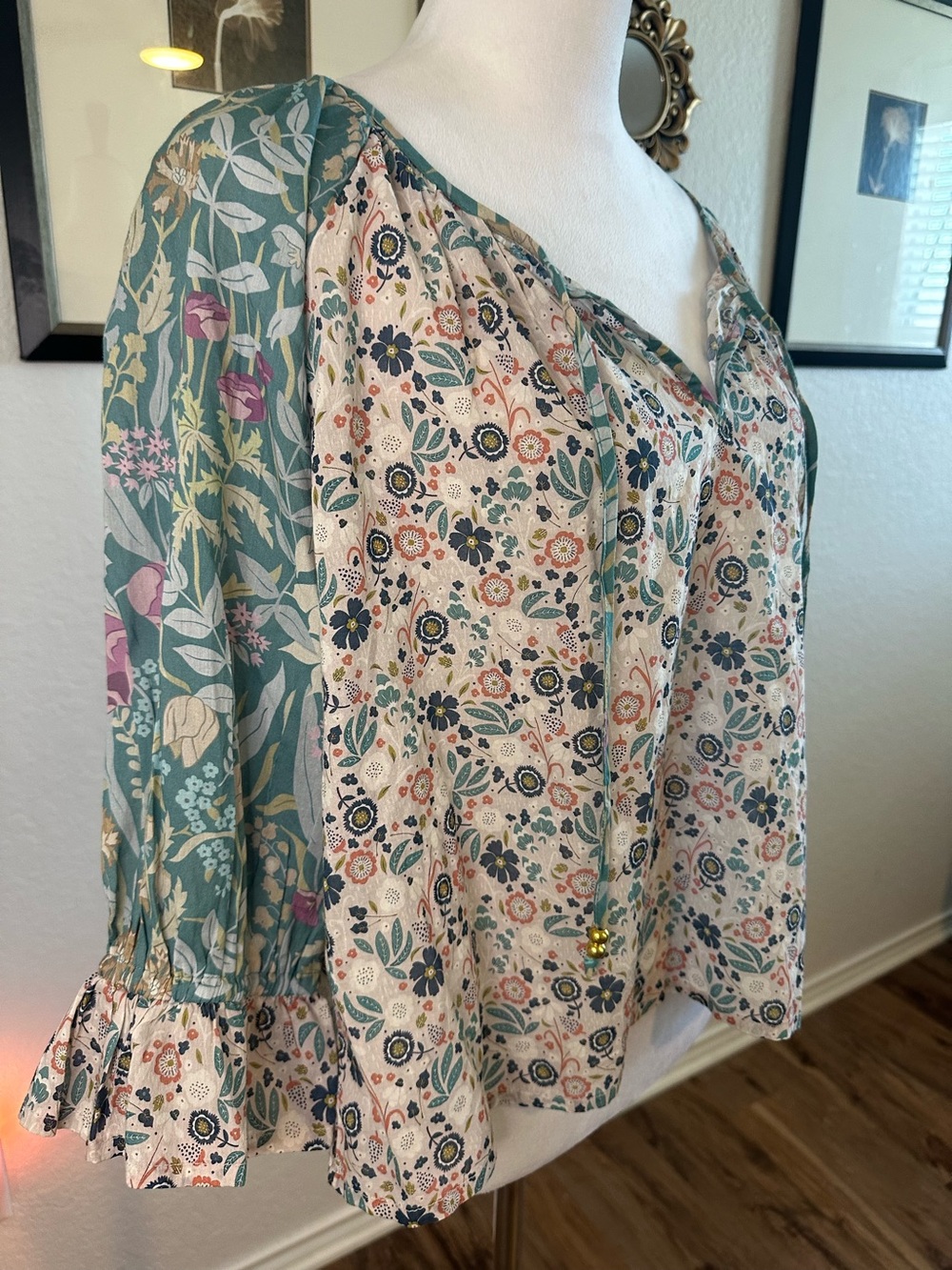 Natural Life Magnolia Cotton Top in Seafoam - Picture 2 of 11